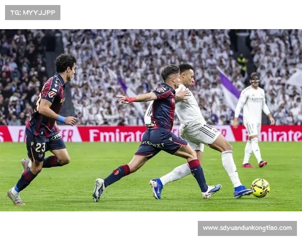 巴萨与皇马世纪对决 西甲未来命运一战定胜负